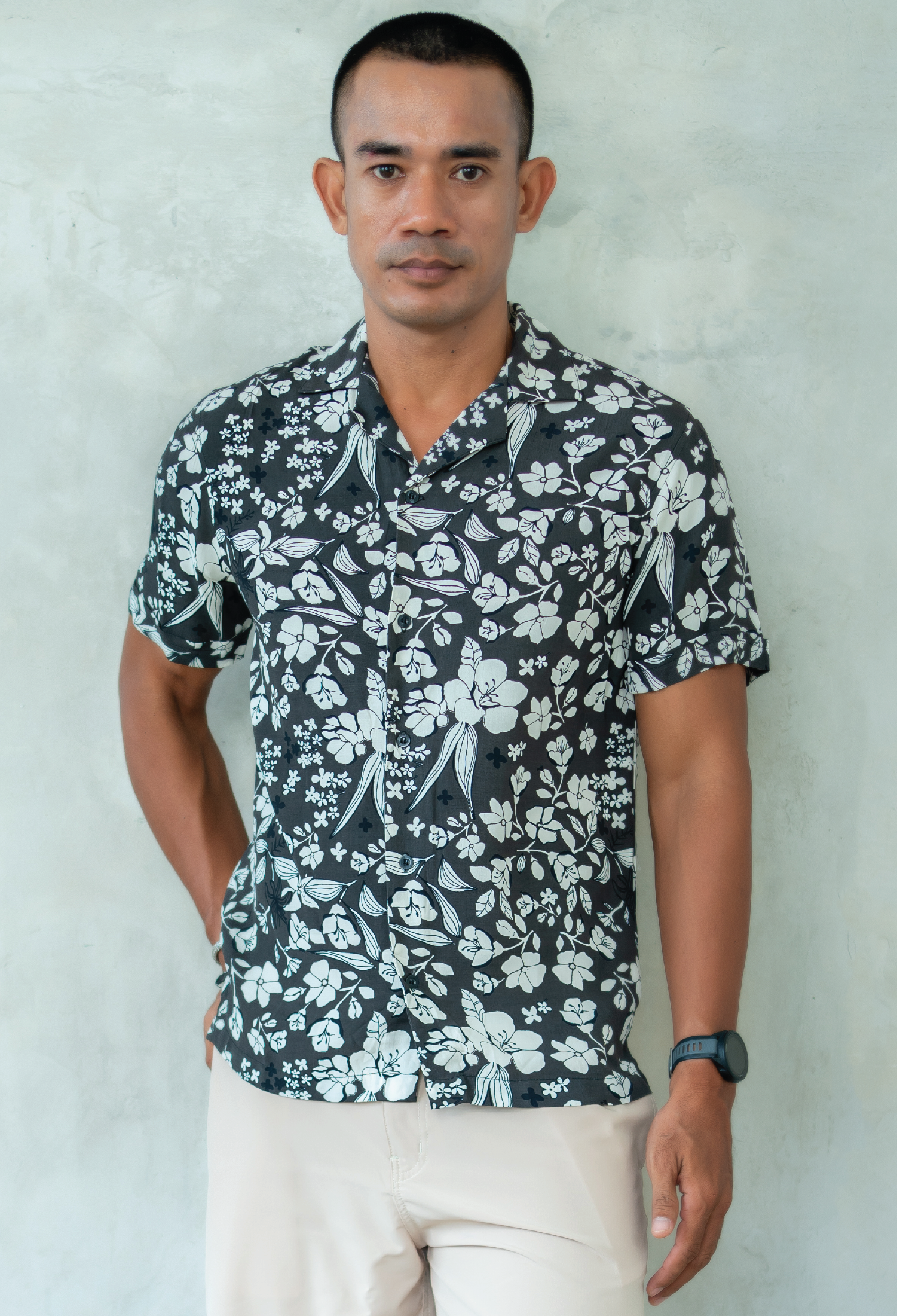 Kemeja Sacha Flowers Abu-abu Tua